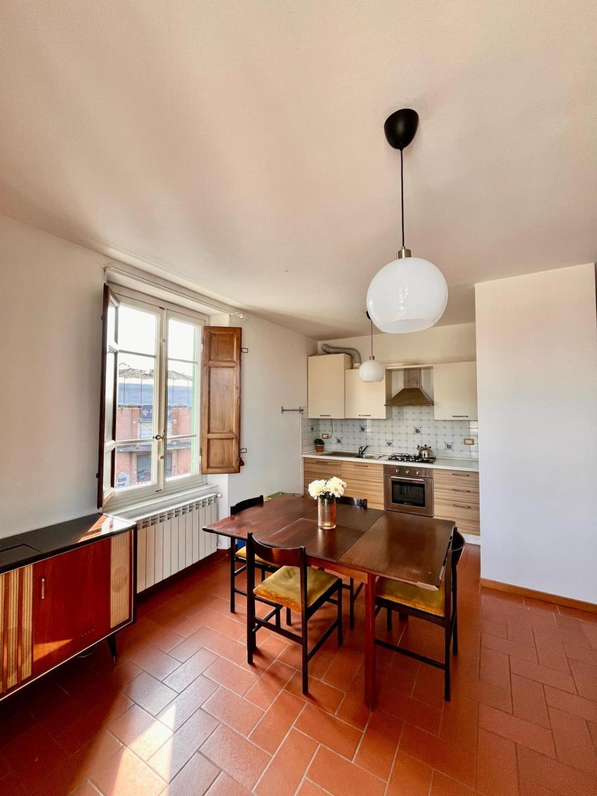 Charme Con Parcheggio Daire Lucca Dış mekan fotoğraf