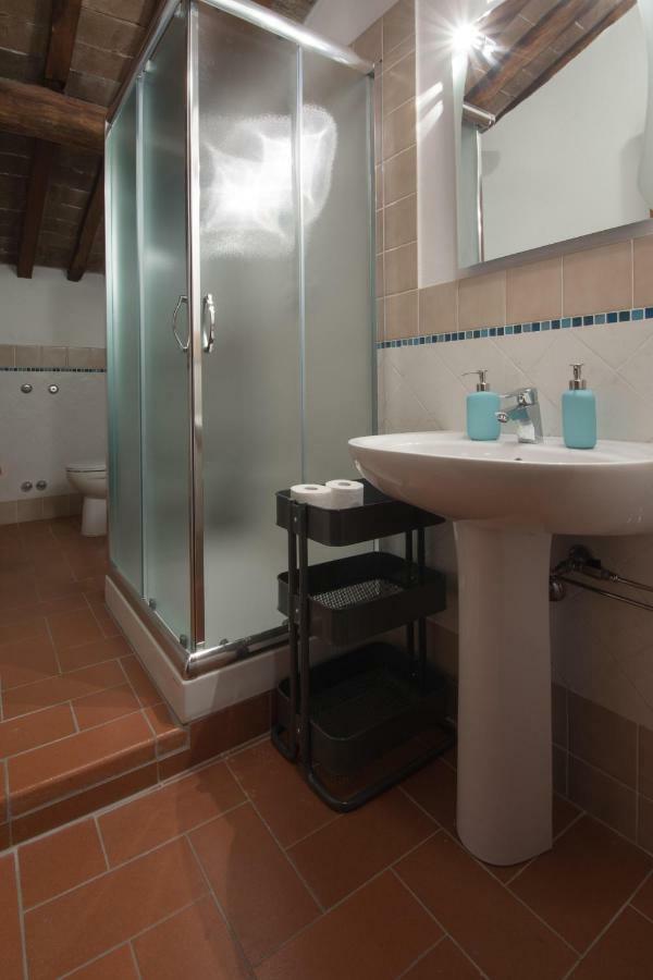 Charme Con Parcheggio Daire Lucca Dış mekan fotoğraf